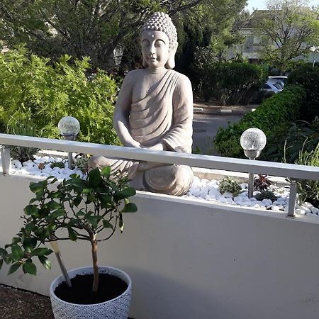 2 Pieces Avec Grande Terrasse Apartment La Ciotat Exterior photo