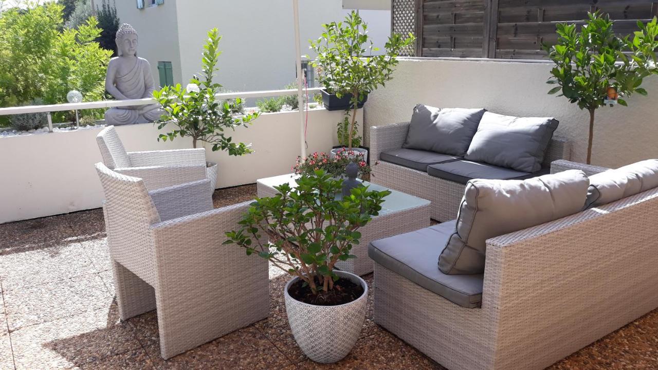 2 Pieces Avec Grande Terrasse Apartment La Ciotat Exterior photo